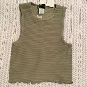 Forever 21 ribbed crop tank top
